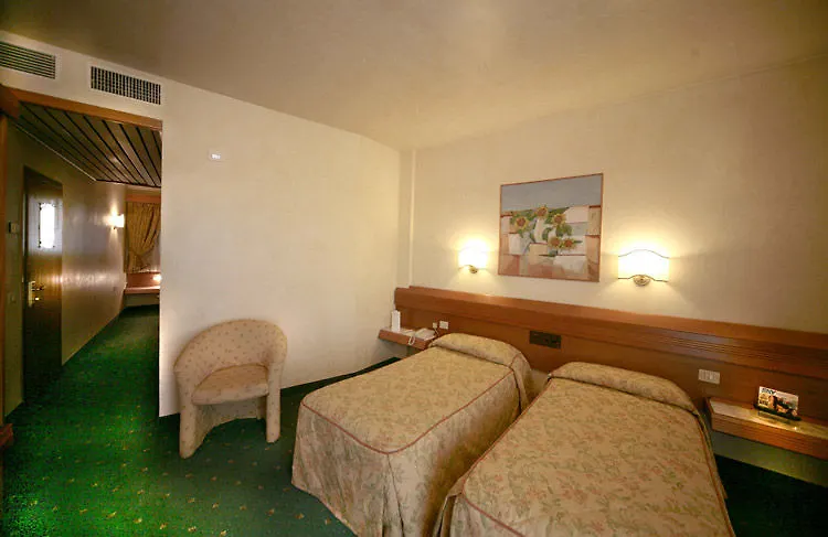 Hotel Grifone Firenze - Meetings & Spa 4*, Флоренция Италия
