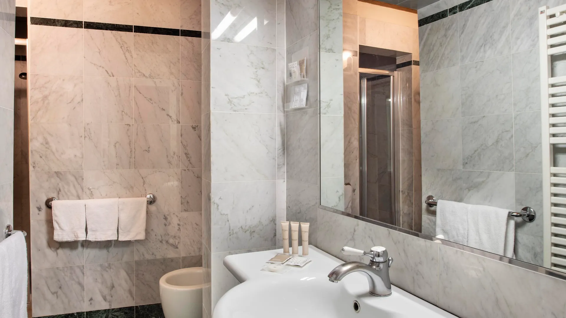 Hotel Grifone Firenze - Meetings & Spa 4*, Florence