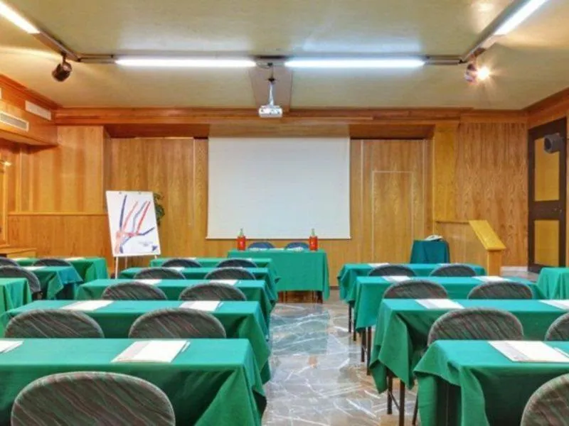 Hotel Grifone Firenze - Meetings & Spa 4*, Florence